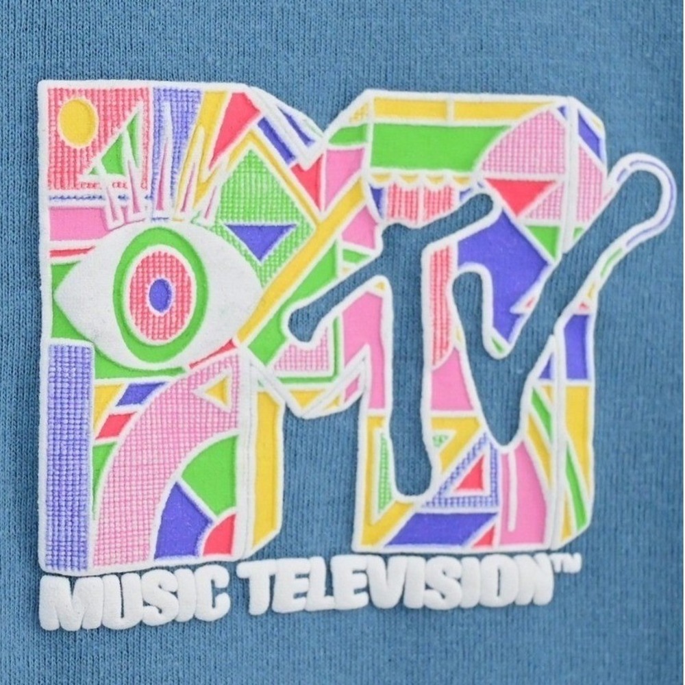 Retro MTV "Puff Paint" Long Sleeve Tee Y2K Streetwear Blue 90s Music Television